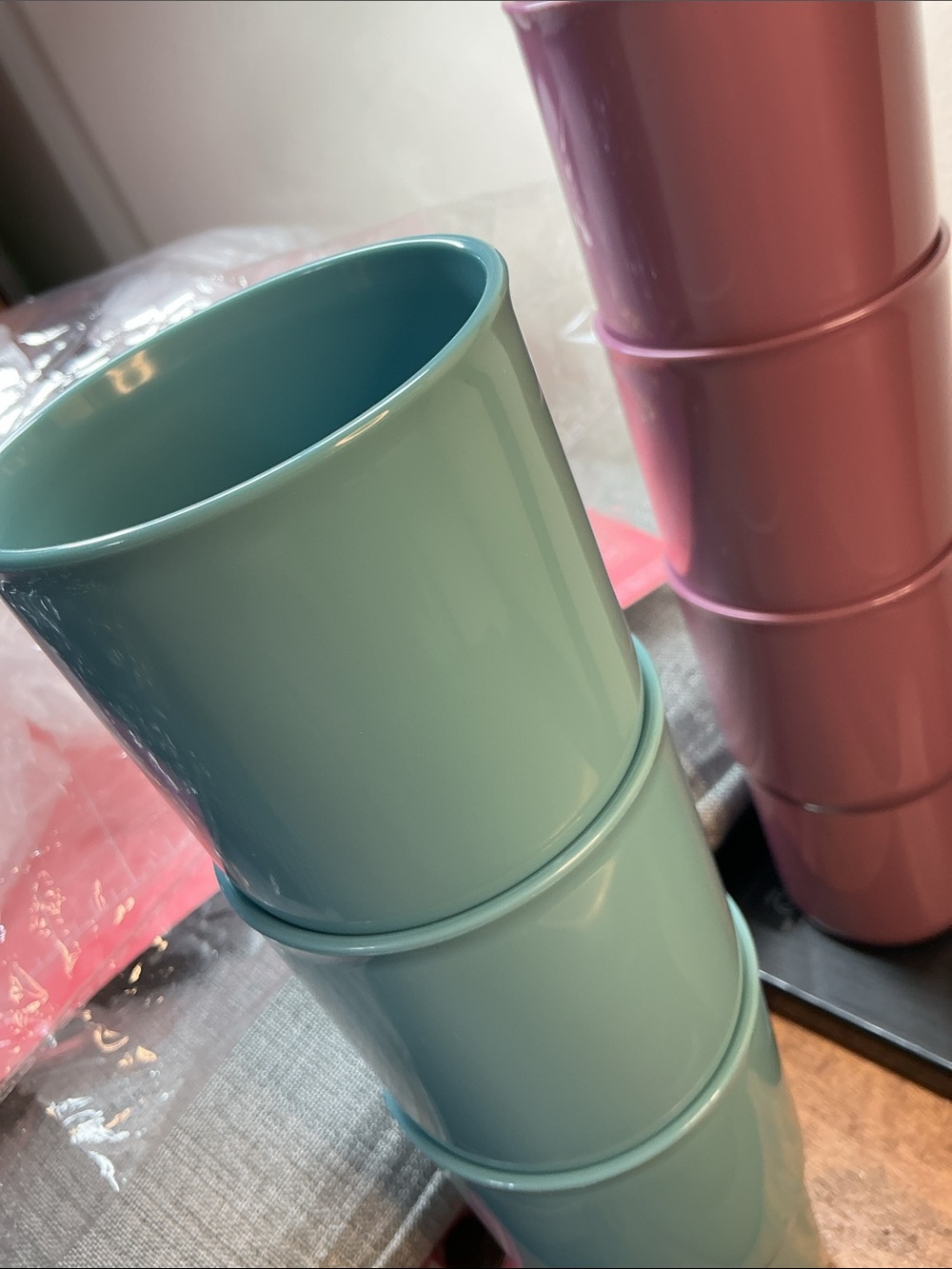 Tupperware cups - Picture 4 of 7